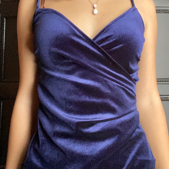 Semi-formal dress - Picture 4 of 4